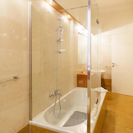 Domus - Elegante Residenza Satiro * Verona